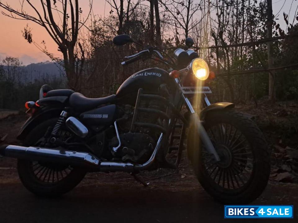 Black Royal Enfield Thunderbird 350