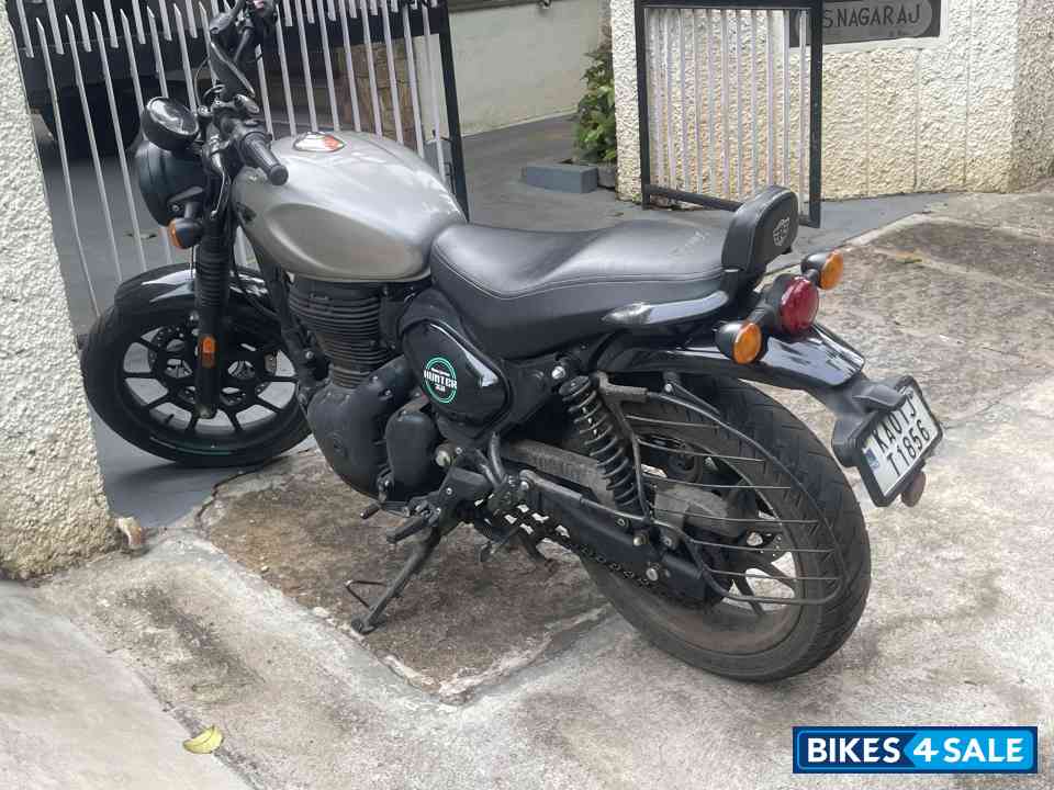 Royal Enfield Hunter 350 Metro