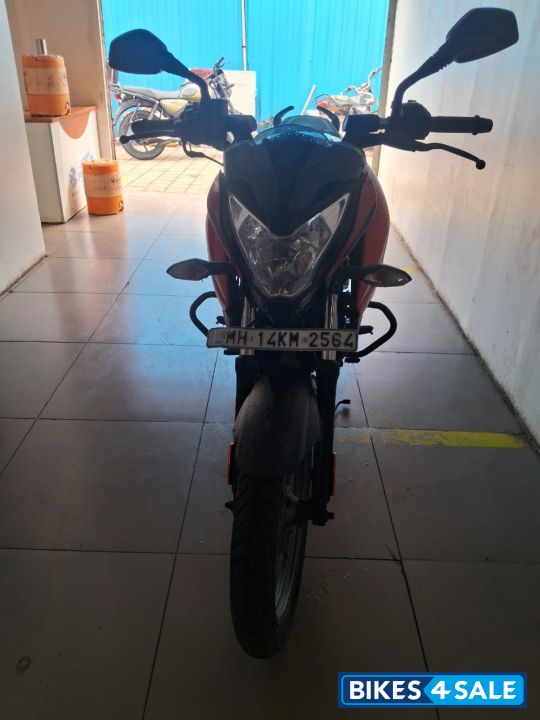 Orange Bajaj Pulsar NS125 BS6