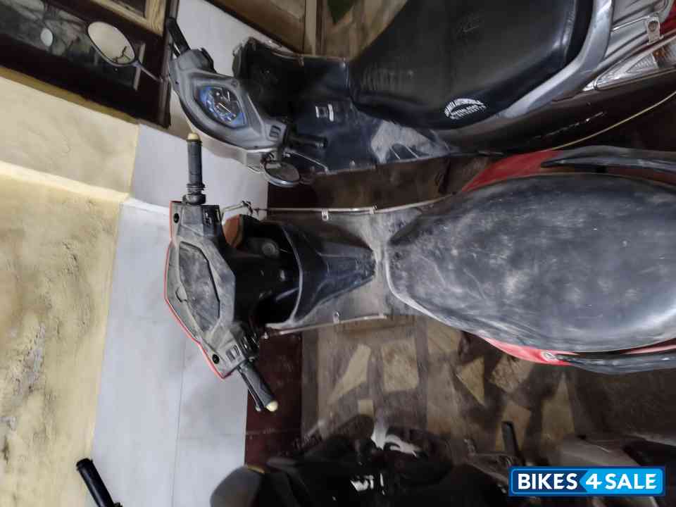 Hero Electric Atria LX