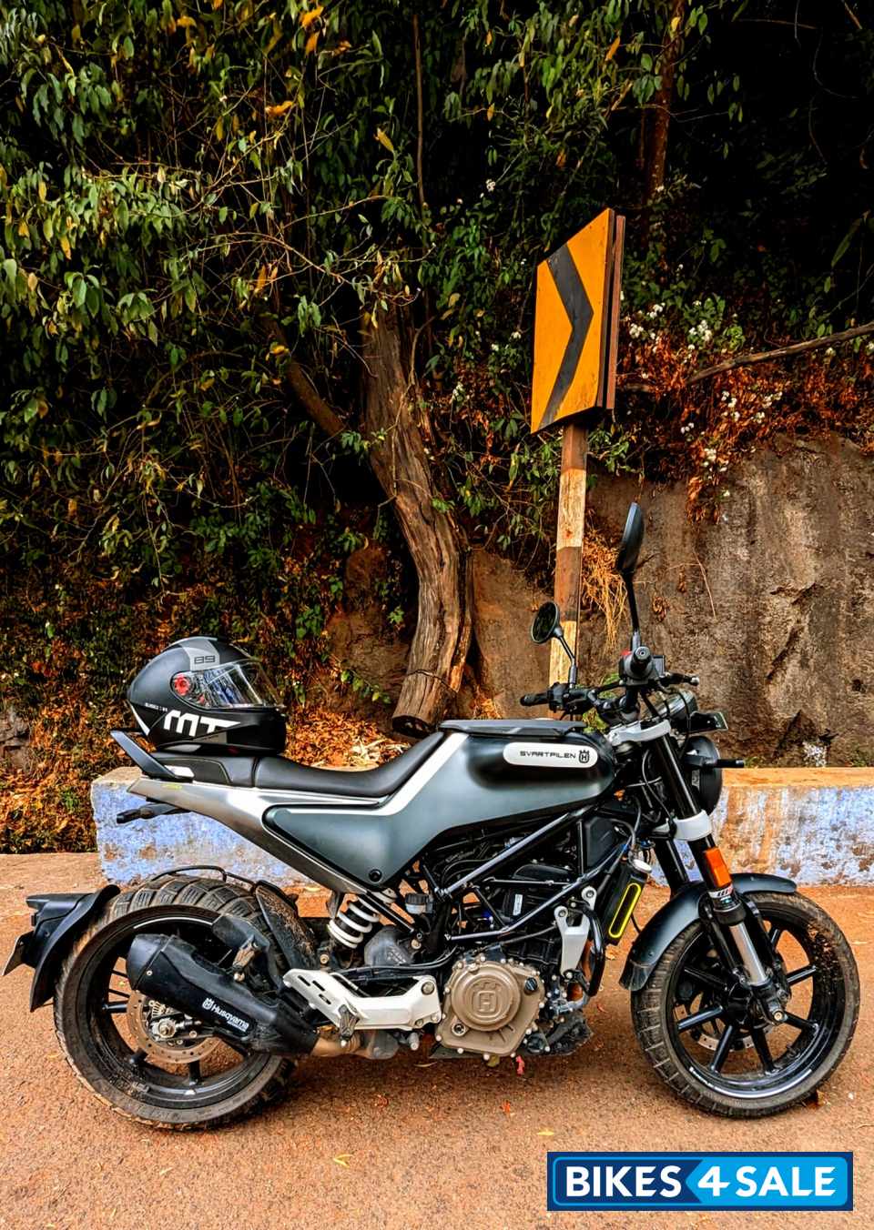 Dark Galvano Matt Husqvarna Svartpilen 250 Dark Galvano Matt Husqvarna Svartpilen 250