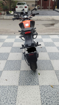 KTM Duke 125