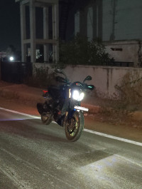 Glacier Blue Bajaj Dominar 400