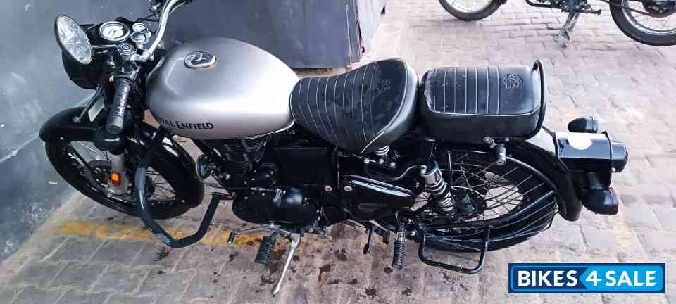 Mercury Silver Royal Enfield Classic 350 Single Channel BS6 Mercury Silver Royal Enfield Classic 350 Single Channel BS6