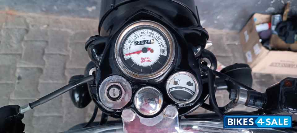 Mercury Silver Royal Enfield Classic 350 Single Channel BS6 Mercury Silver Royal Enfield Classic 350 Single Channel BS6