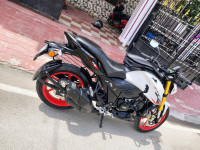 White TVS Apache RTR 160 4V BS6