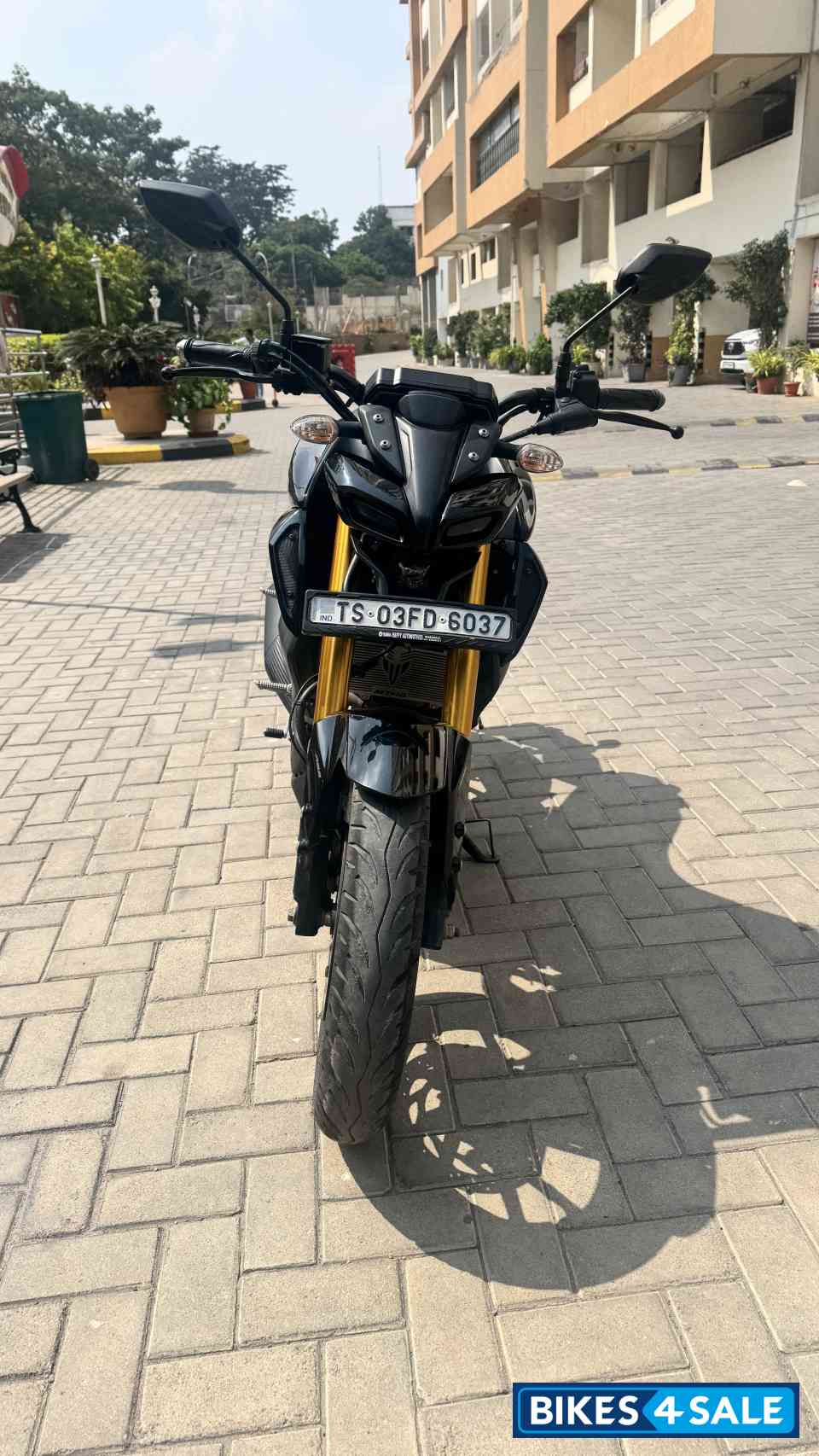 Metallic Black Yamaha MT-15 Ver 2.0