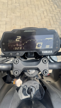 Metallic Black Yamaha MT-15 Ver 2.0