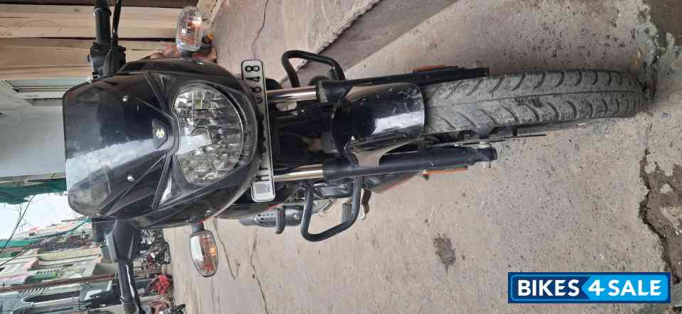 Bajaj Pulsar 125 Carbon Fibre Disc Split Seat Bajaj Pulsar 125 Carbon Fibre Disc Split Seat