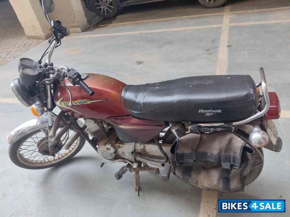 Red Yamaha Crux