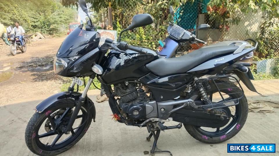 Black Bajaj Pulsar 150 DTSi