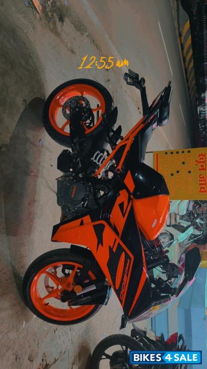 Ebony Black Metallic KTM RC 200 2022 Ebony Black Metallic KTM RC 200 2022