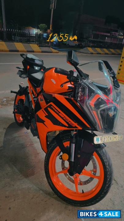 Ebony Black Metallic KTM RC 200 2022 Ebony Black Metallic KTM RC 200 2022