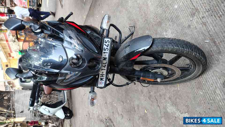 Bajaj Pulsar 220F BS6