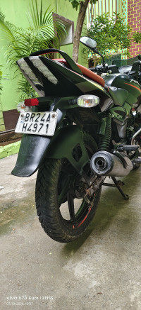 Bajaj Pulsar 125 Split Seat