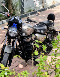 Matt Gray Royal Enfield Bullet 350