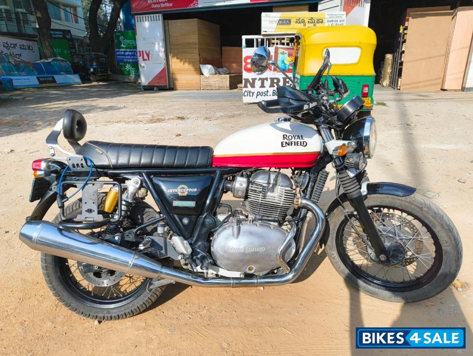 Red & White -baker's Express Royal Enfield Interceptor 650 Twin