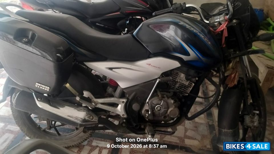Bajaj Discover 125 ST