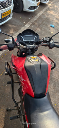 Honda CB Hornet 160R