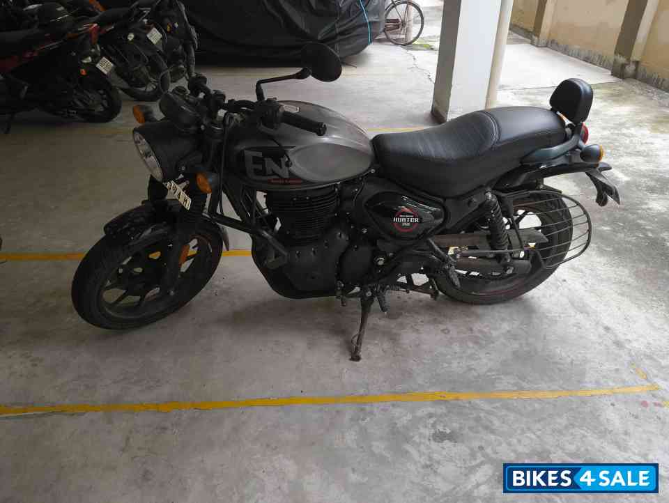 Royal Enfield Hunter 350 Metro