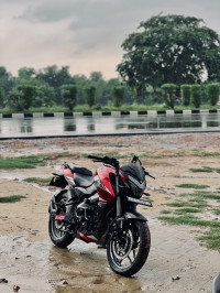 Bajaj Pulsar NS200