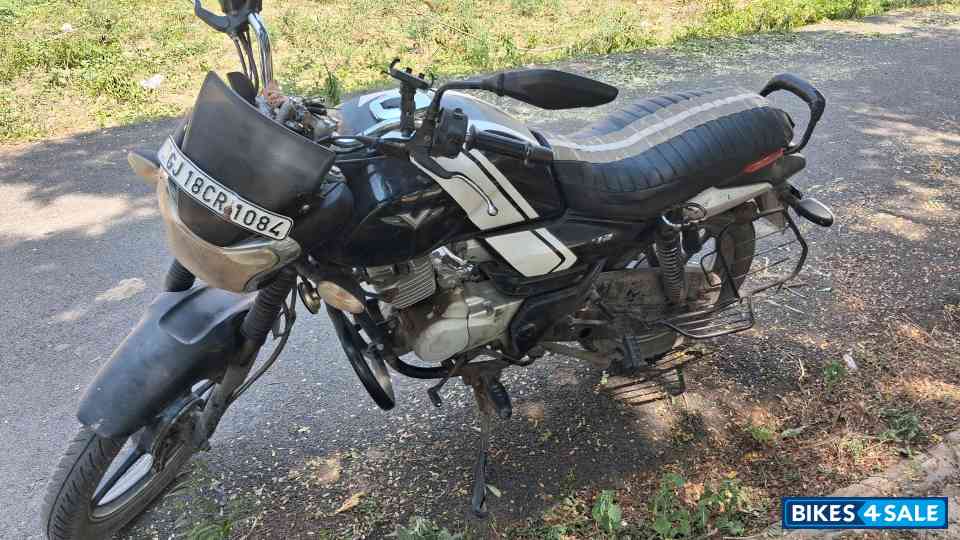 Bajaj V12 Bajaj V12