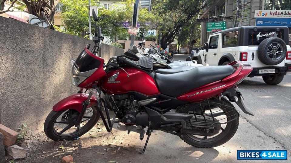 Red And Black Honda CB Unicorn