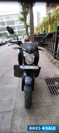 Blue Honda CB Hornet 160R