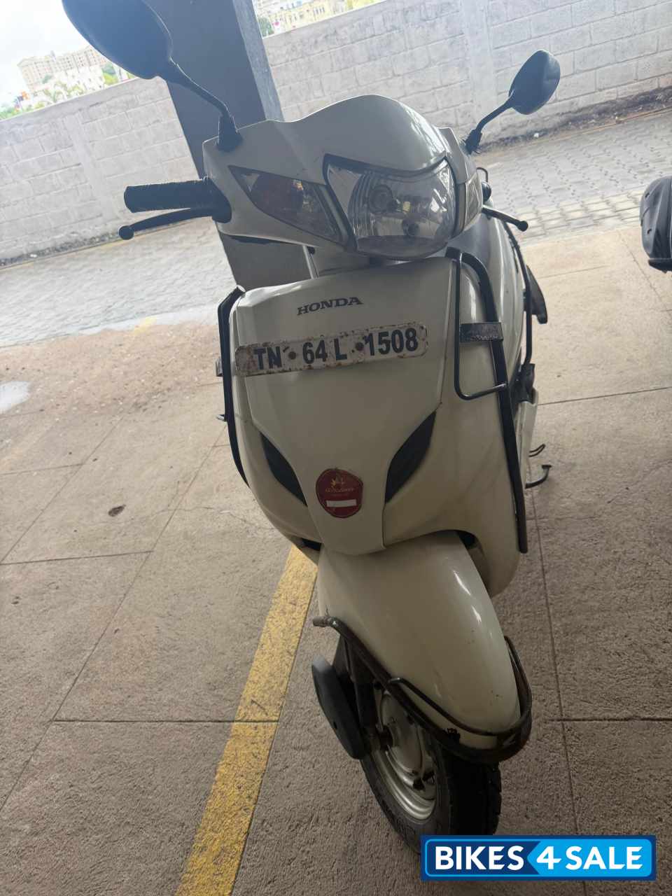 White Honda Activa 3G