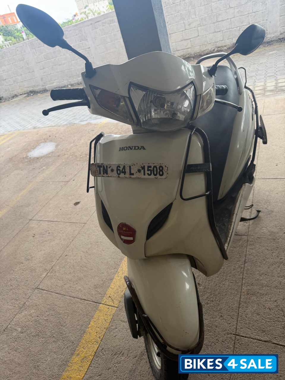 White Honda Activa 3G White Honda Activa 3G