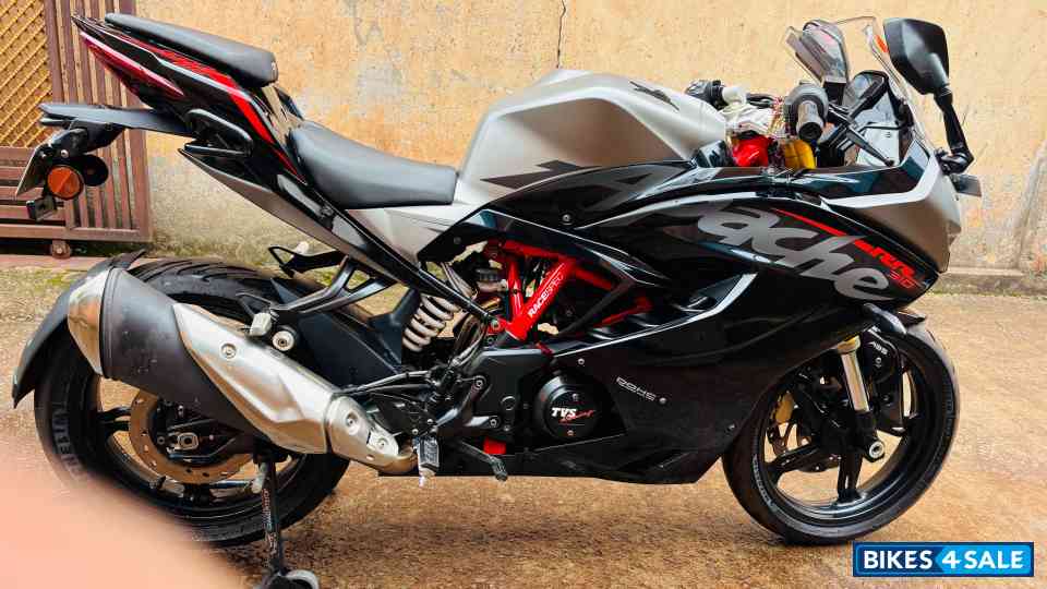 Red Black TVS Apache RR 310 Red Black TVS Apache RR 310