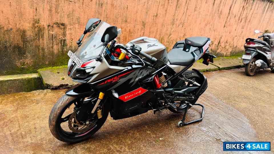Red Black TVS Apache RR 310 Red Black TVS Apache RR 310