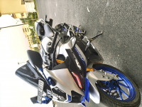 Silver, Black Yamaha R15M