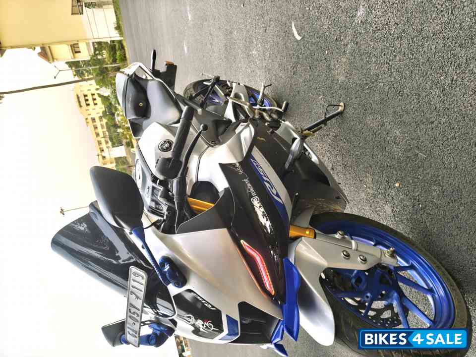 Silver, Black Yamaha R15M Silver, Black Yamaha R15M