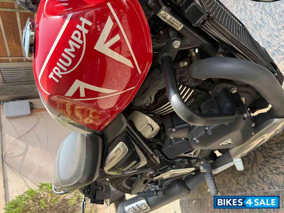 Red Triumph Speed 400 2025