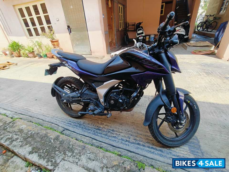 Purple Bajaj Pulsar N125