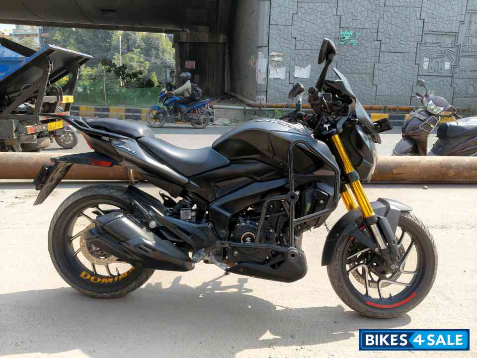 Matt Black Bajaj Dominar 400 ABS BS6 Matt Black Bajaj Dominar 400 ABS BS6