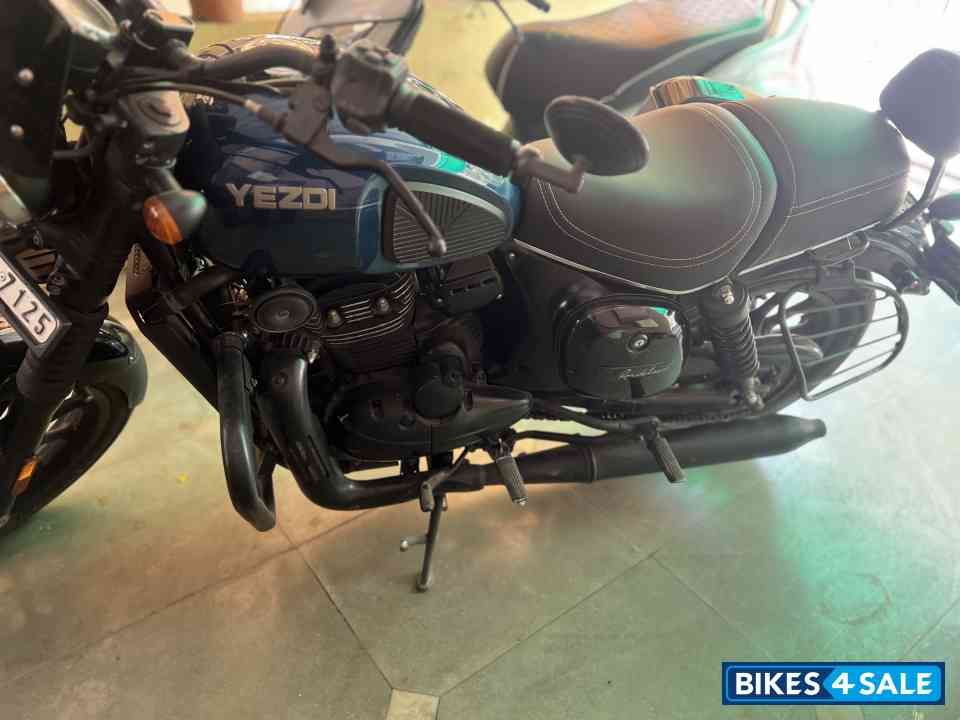 Steel Blue Yezdi Roadster Dark