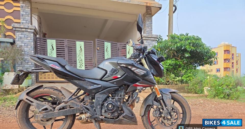 Black Bajaj Pulsar N160 Dual Channel ABS