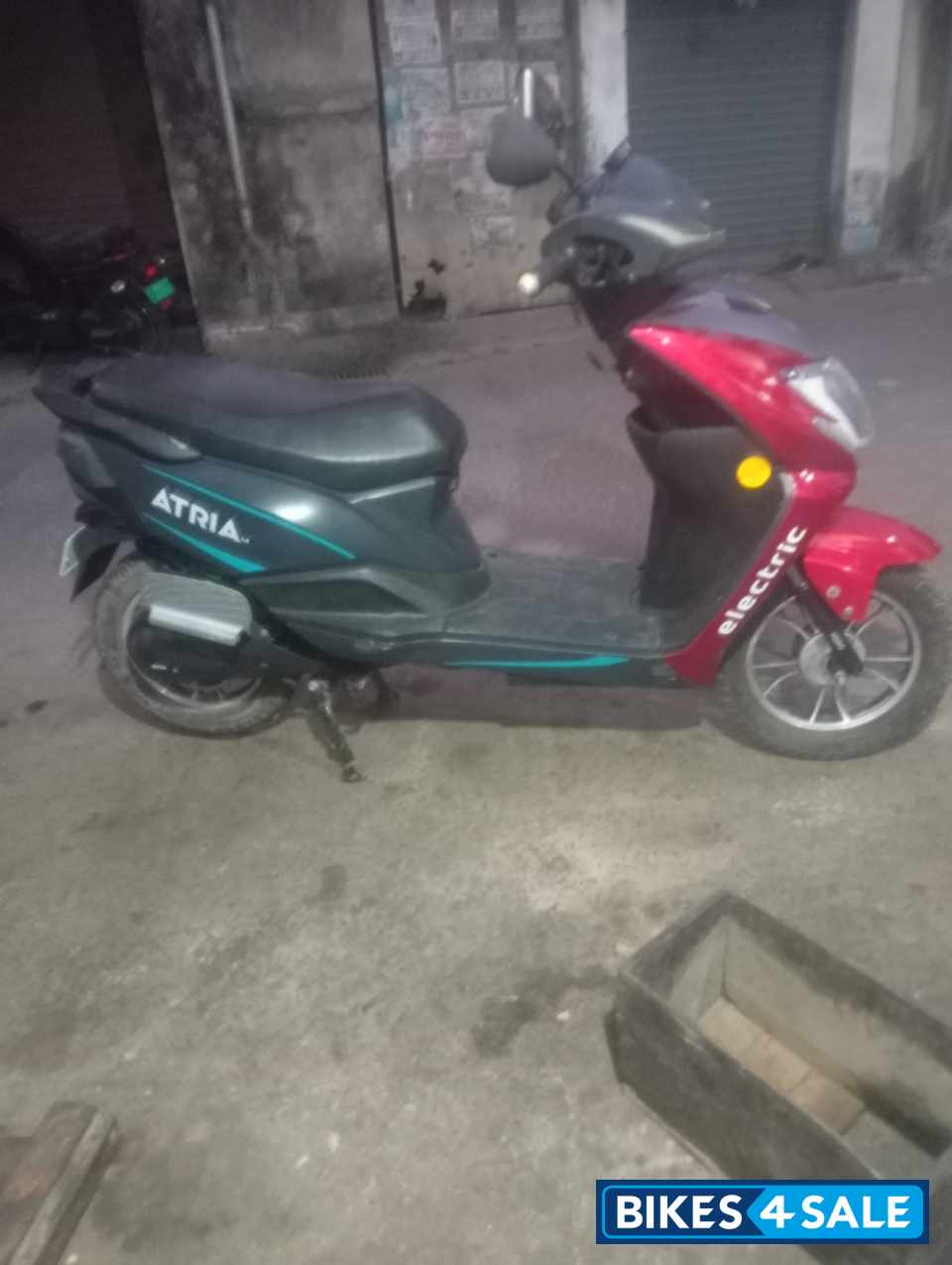 Hero Electric Atria LX Hero Electric Atria LX