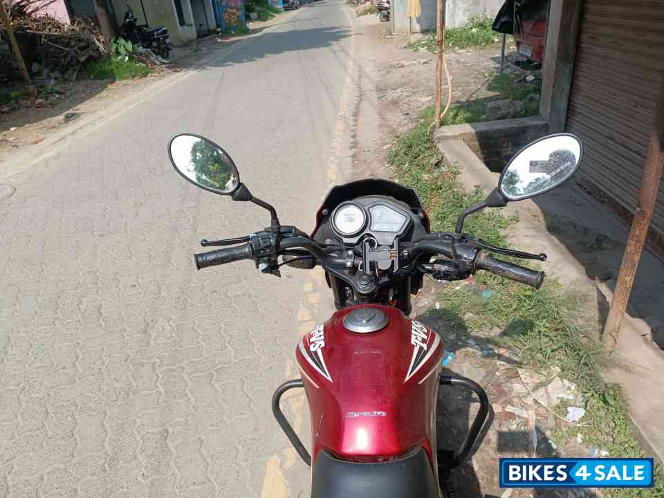 Red TVS Star Sport