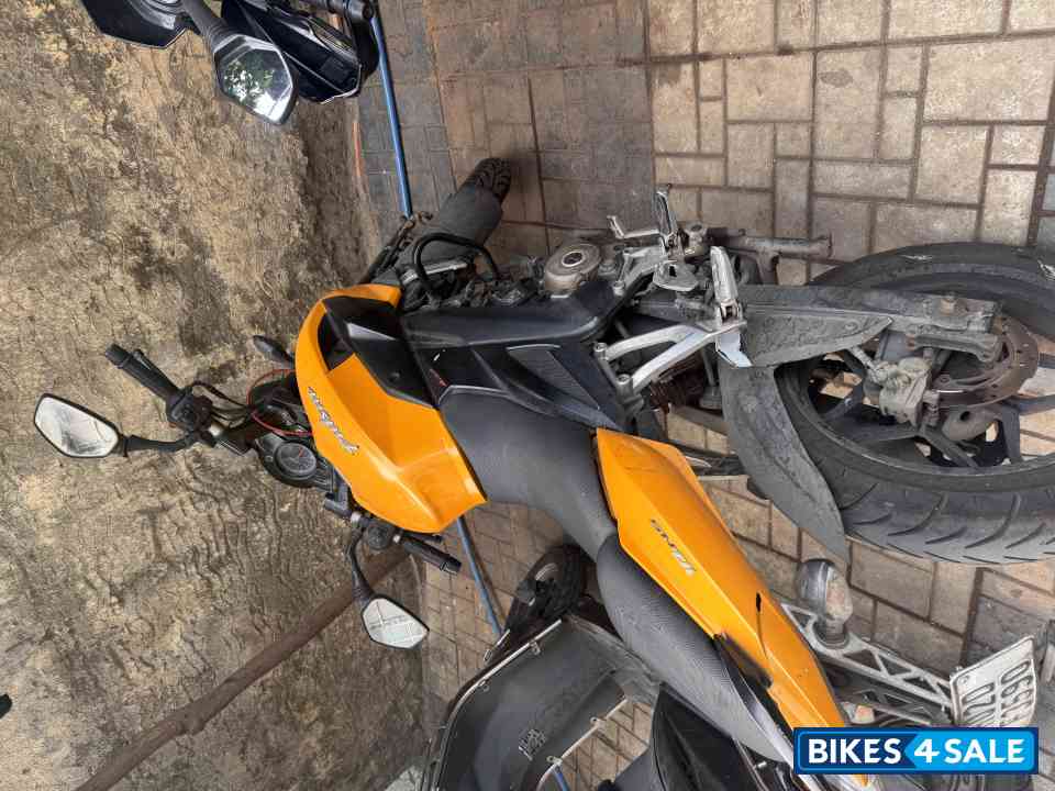 Bajaj Pulsar 200 NS