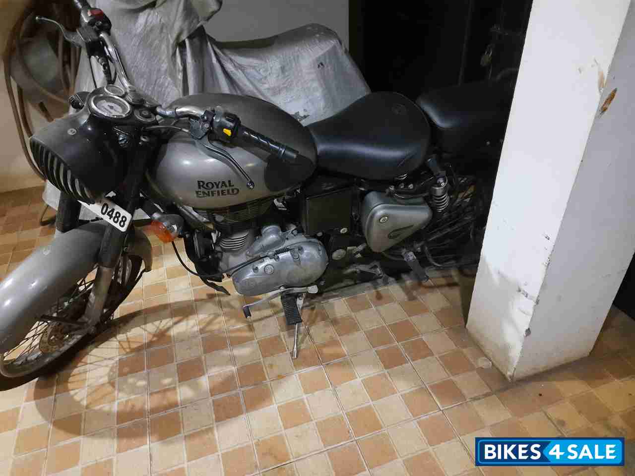 Gun Metal Grey Royal Enfield Classic Gunmetal Grey