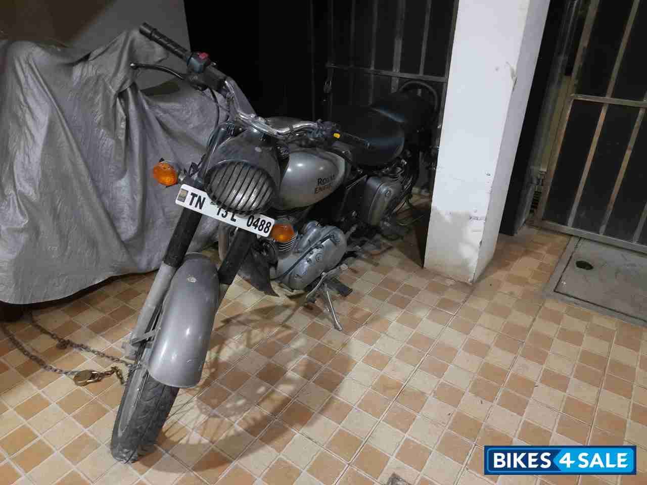 Gun Metal Grey Royal Enfield Classic Gunmetal Grey