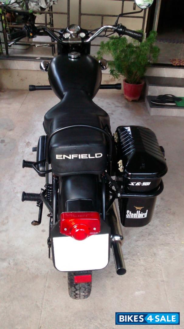 Matte Black Royal Enfield Bullet Standard 350