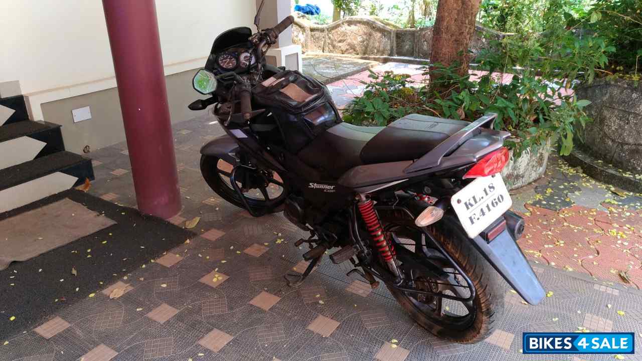 Silver Honda CBF Stunner Silver Honda CBF Stunner