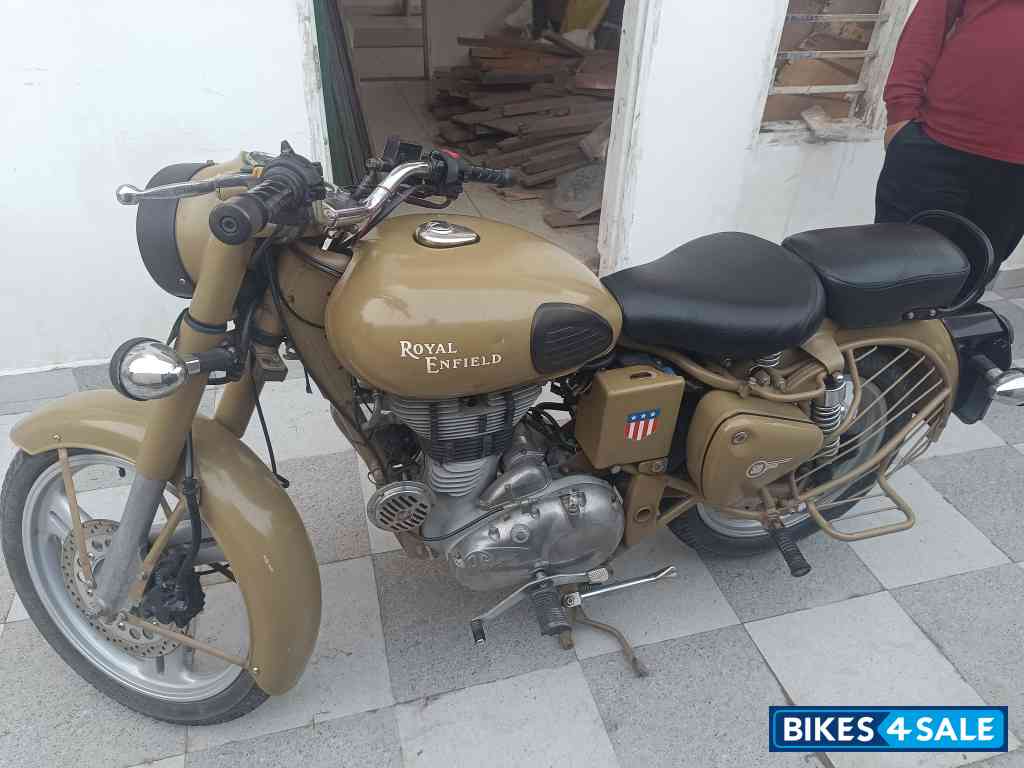 Desert Storm Royal Enfield Classic 500