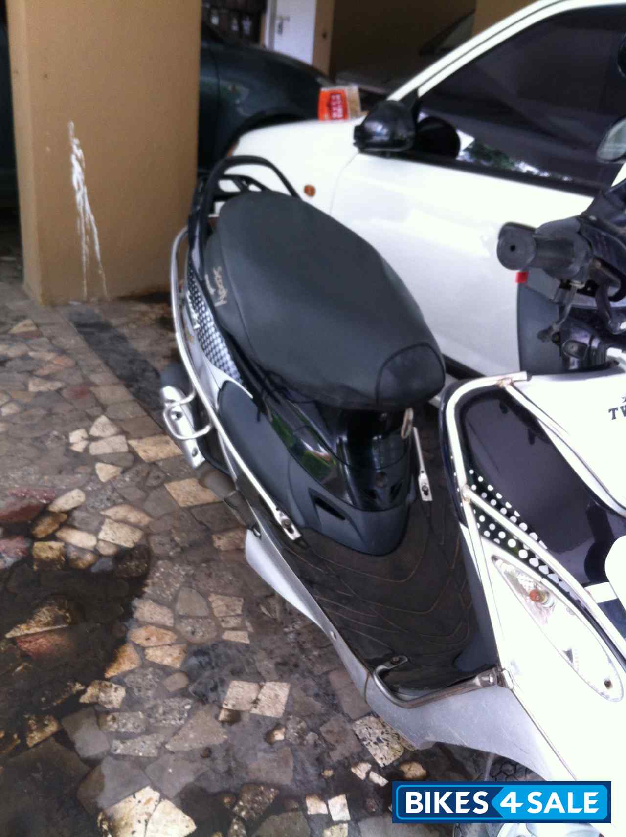 Black And White TVS Scooty Pep Plus Black And White TVS Scooty Pep Plus