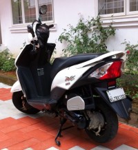 White Honda Dio