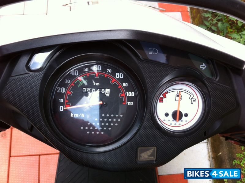 White Honda Dio White Honda Dio